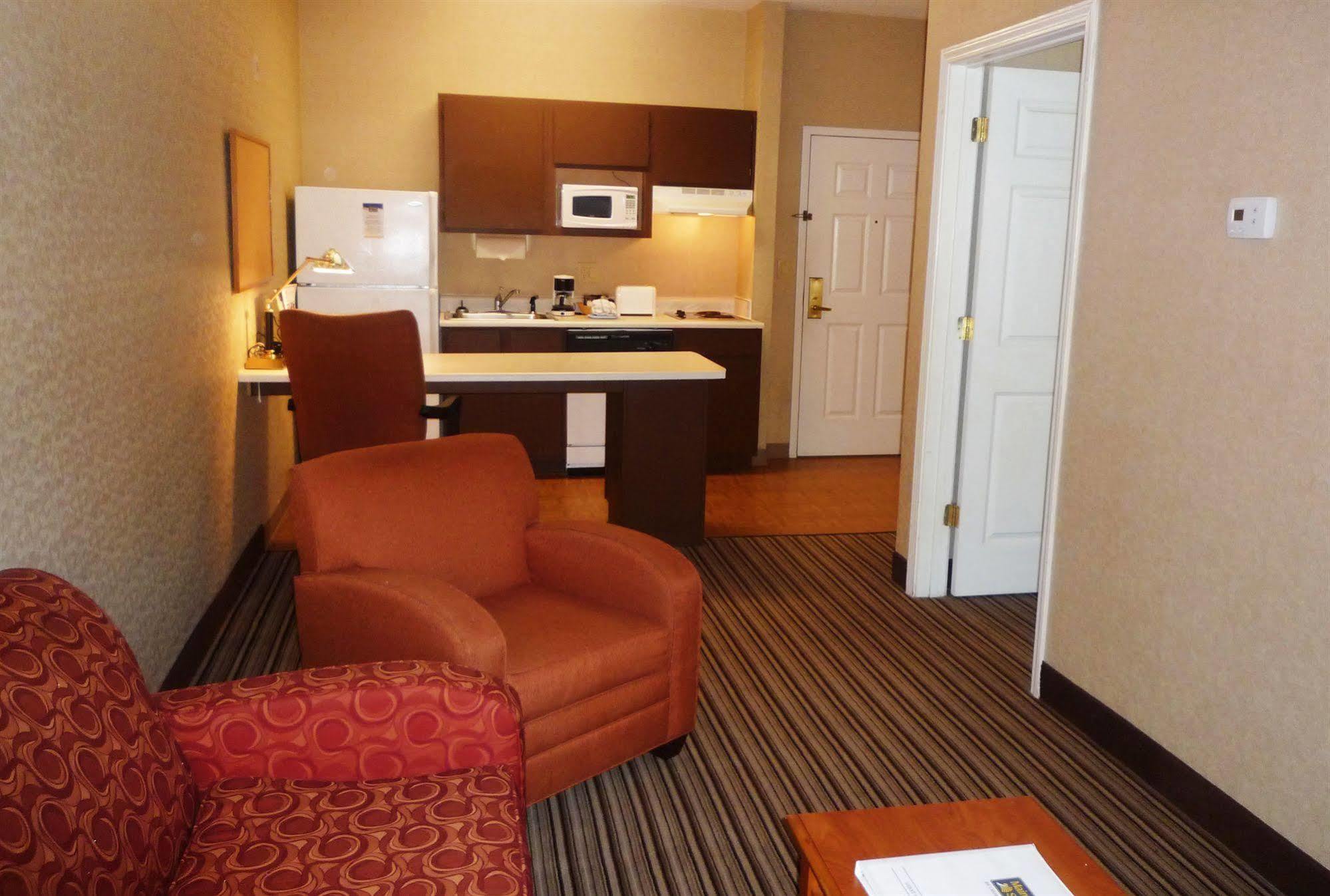 Candlewood Suites - Charlotte - Arrowood, An Ihg Hotel Dış mekan fotoğraf